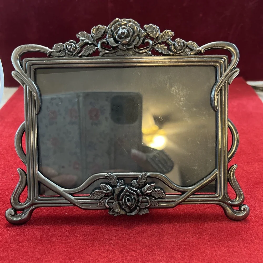Vintage Ornate Photo Frame metal Art Nouveau Floral‎ Vine 3.5